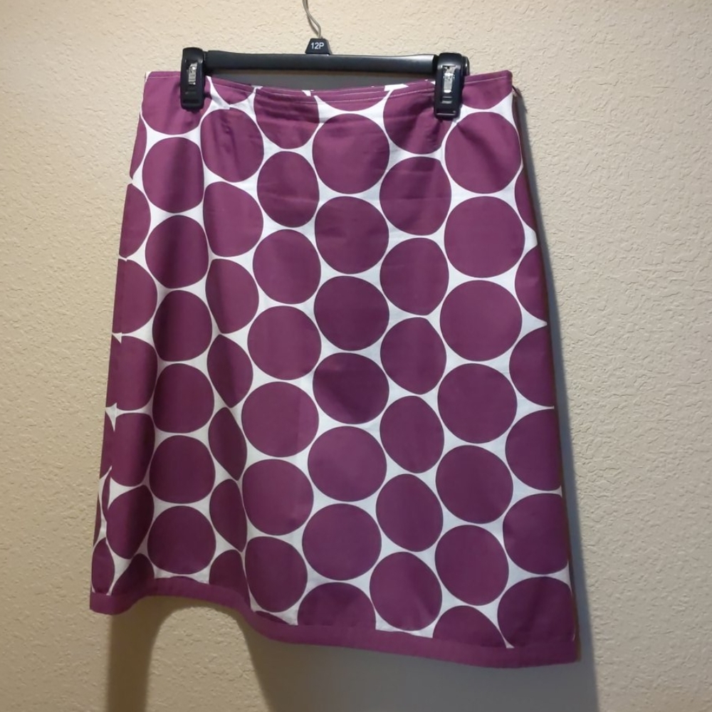 Boden 14 Reg, 33"waist skirt with purple circles.